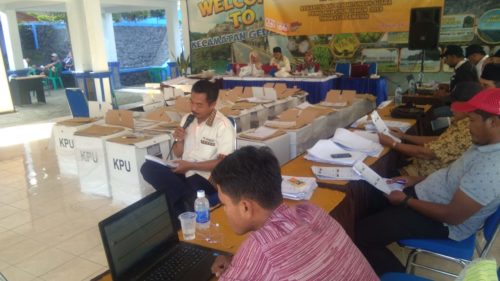 Rekapitulasi Penghitungan Suara Pemilu 2019 Tingkat Kecamatan Gedangan. (H Mansyur Usman/Memontum.Com)